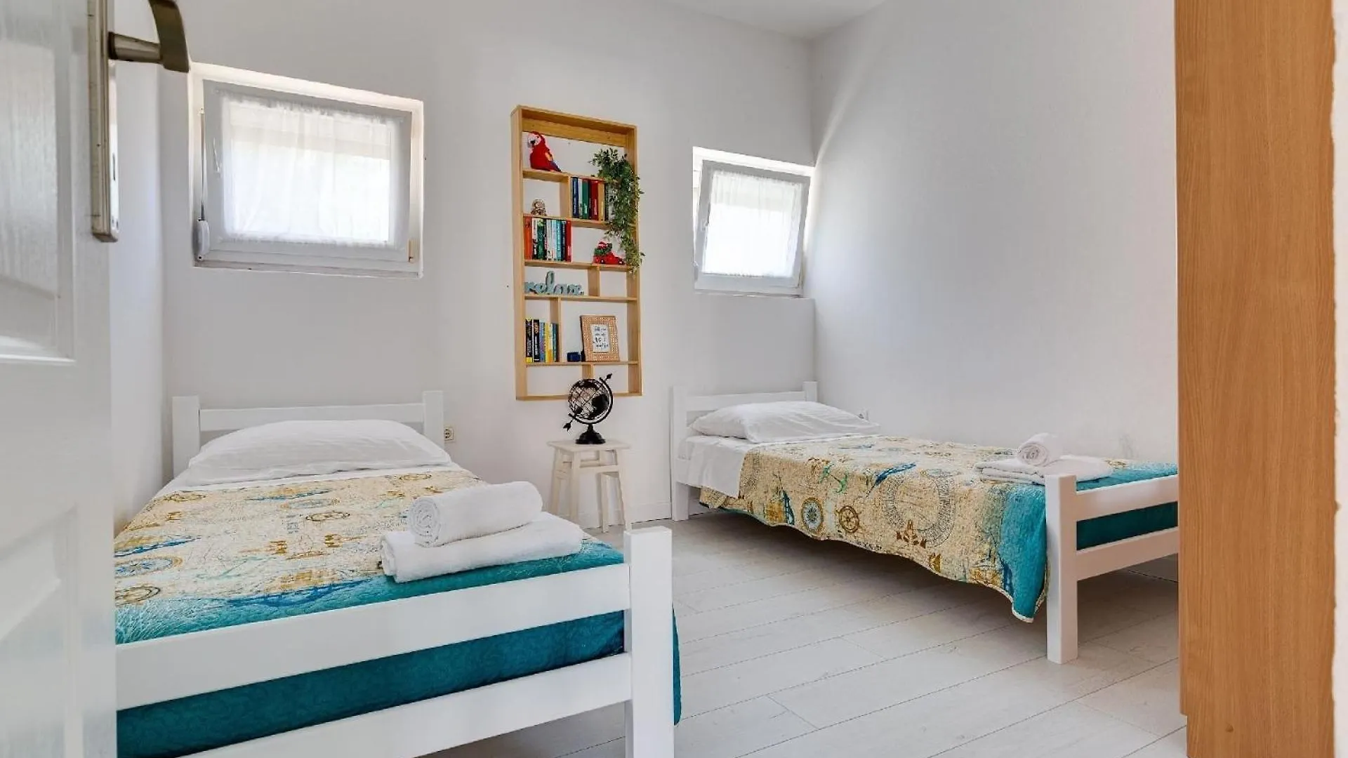 Apartman Geraeumige Ferienwohnung Im Erdgeschoss Mit Meerblick Vom Privaten Balkon